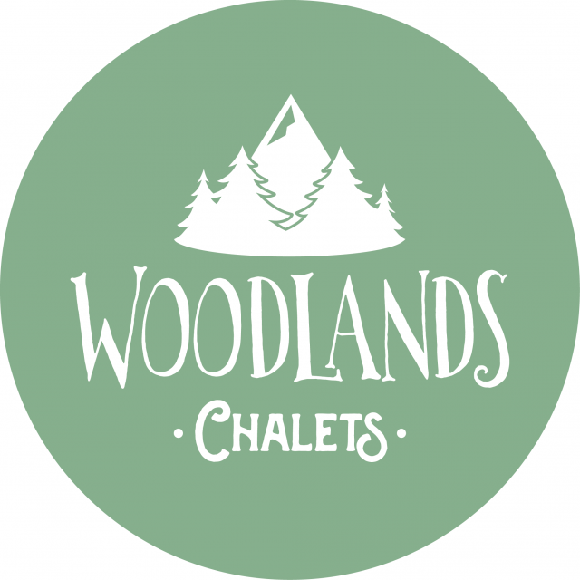 logo woodlands chalets