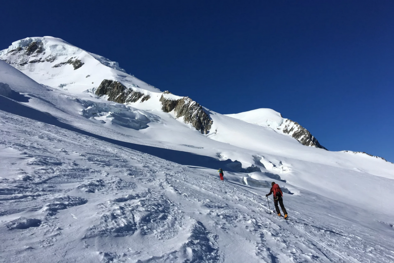 Snowtribe Ski & Snowboard